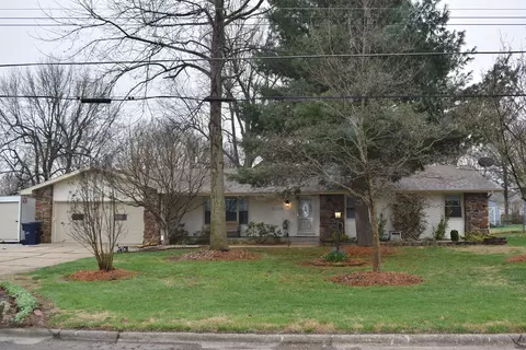 1114 E Westchester Dr, Springfield, MO 65810 photo 1