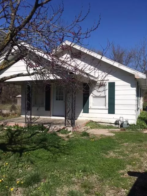 1618 N Golden Ave, Springfield, MO 65802 photo 1