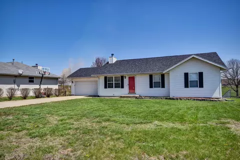 3246 S Christy Pl, Springfield, MO 65807 photo 1