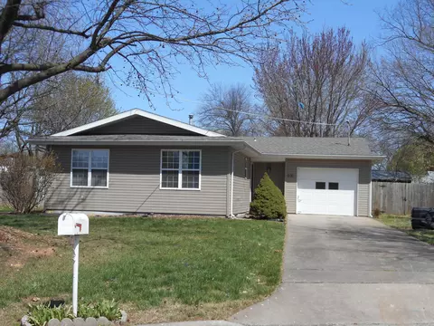 531 W Downing Pl, Springfield, MO 65807 photo 1
