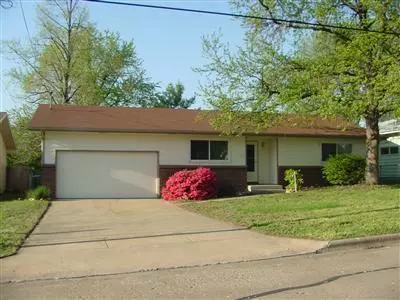 621 W Normal St, Springfield, MO 65807 photo 1