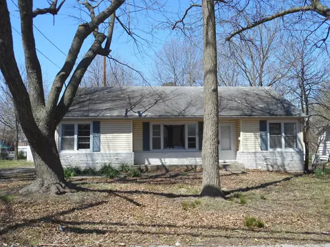 347 N Warren Ave, Springfield, MO 65802 photo 1