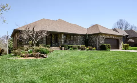 1844 S Oakmont Ave, Springfield, MO 65809 photo 1