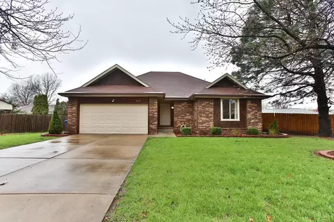 915 Fort Ct, Nixa, MO 65714 photo 1