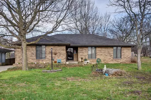 829 Barwick Pl, Willard, MO 65781 photo 1