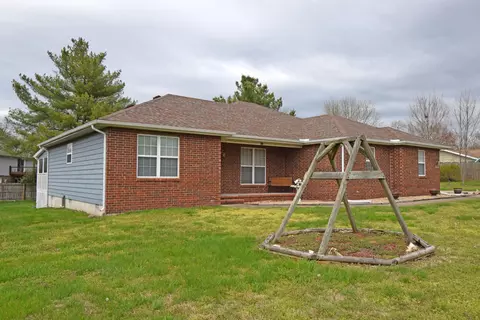603 E Mccracken Rd, Ozark, MO 65721 photo 1