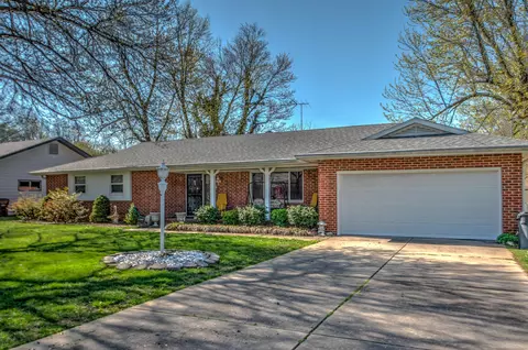 3232 W Whiteside St, Springfield, MO 65807 photo 1