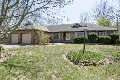 326 E Hardy St, Republic, MO 65738 photo 1
