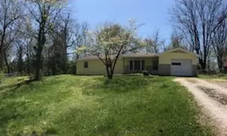 2634 E Sequiota St, Springfield, MO 65804 photo 1