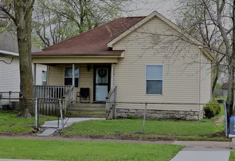 612 E Commercial St, Springfield, MO 65803 photo 1