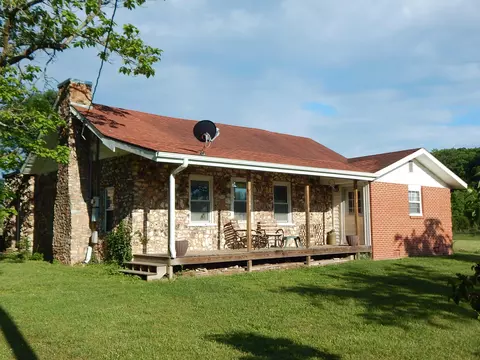 904 Mills Rd, Ozark, MO 65721 photo 1