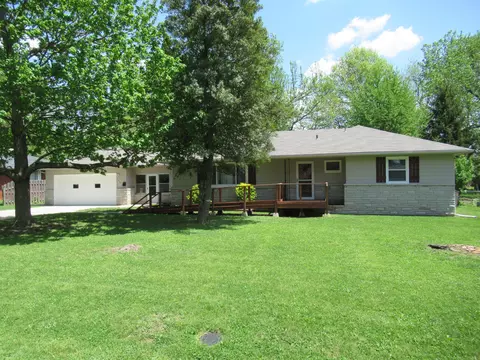 2012 S Glencrest Ave, Springfield, MO 65804 photo 1