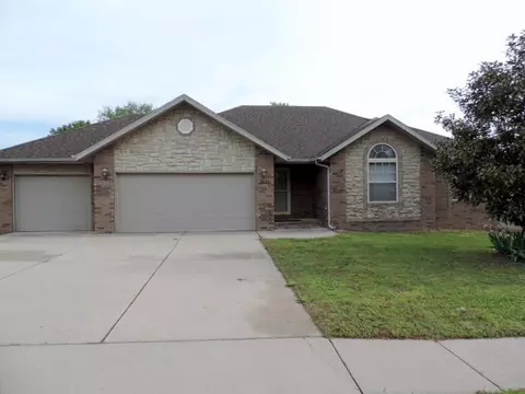3229 W Grandview St, Springfield, MO 65803 photo 1
