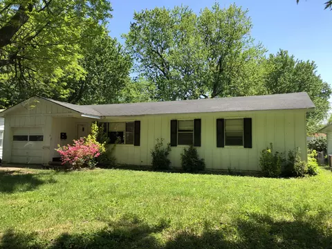 718 S Link Ave, Springfield, MO 65802 photo 1