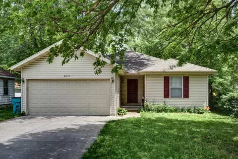 2010 N Columbia Ave, Springfield, MO 65803 photo 1