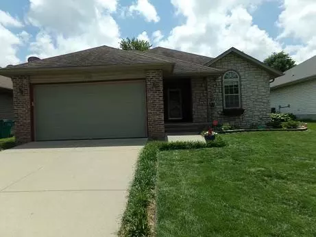 1216 E Mcclernon St, Springfield, MO 65803 photo 1