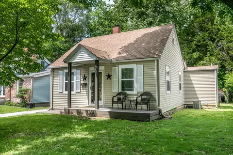 1465 E University St, Springfield, MO 65804 photo 1