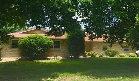 1445 E Smith St, Springfield, MO 65803 photo 1