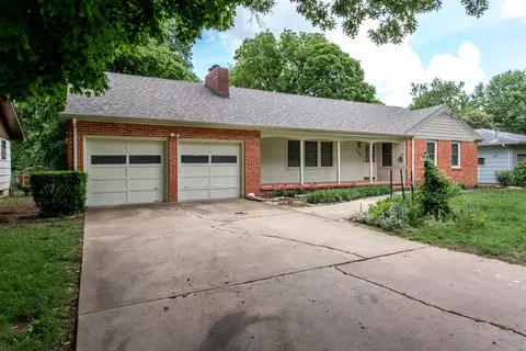 1654 S Roanoke Ave, Springfield, MO 65807 photo 1