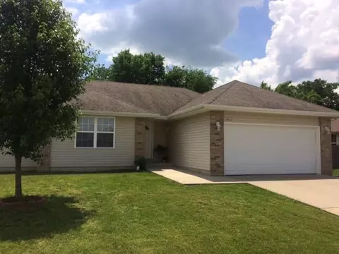 3022 E Marshall St, Republic, MO 65738 photo 1