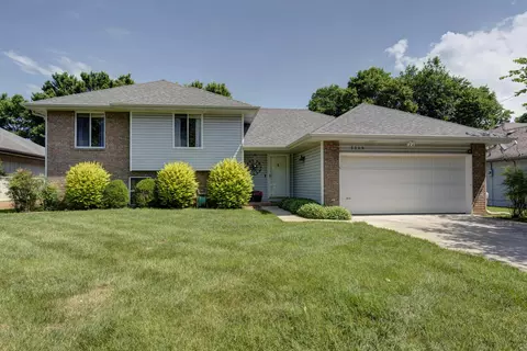 3309 W Primrose St, Springfield, MO 65807 photo 1