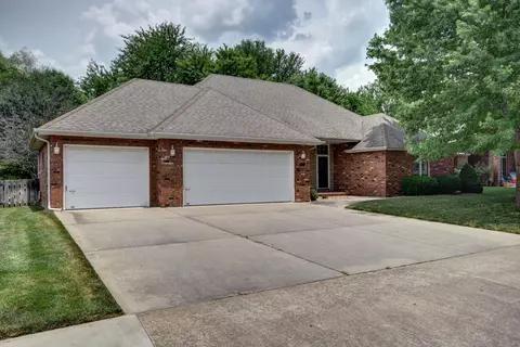 2535 W Westview St, Springfield, MO 65807 photo 1