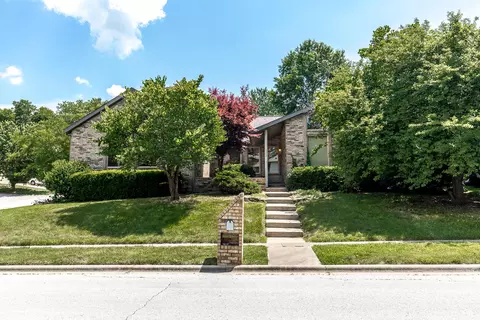 1950 W Williamsburg St, Springfield, MO 65810 photo 1