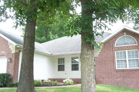 2760 S Ryan Pl, Springfield, MO 65807 photo 1