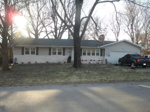 1613 S Link Ave, Springfield, MO 65804 photo 1
