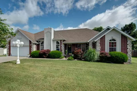 1609 E Parkview St, Ozark, MO 65721 photo 1