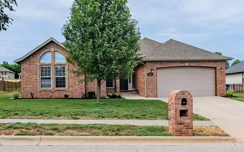 1065 E Daisy Falls Dr, Nixa, MO 65714 photo 1