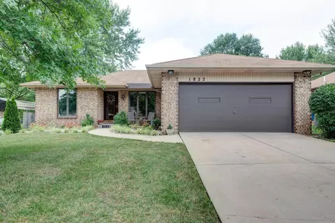 1822 W Primrose St, Springfield, MO 65807 photo 1