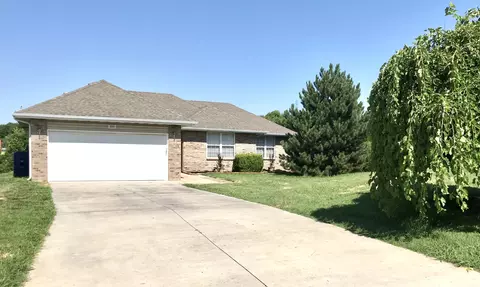 3209 S Clifton Ave, Springfield, MO 65807 photo 1