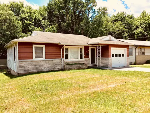 226 E Whiteside St, Springfield, MO 65807 photo 1
