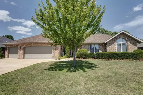 721 Osage Dr, Nixa, MO 65714 photo 1