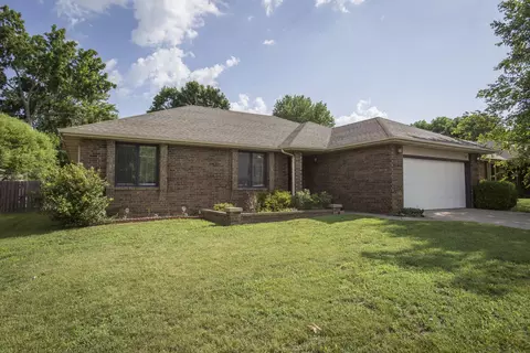 1529 W Mcgee St, Springfield, MO 65807 photo 1