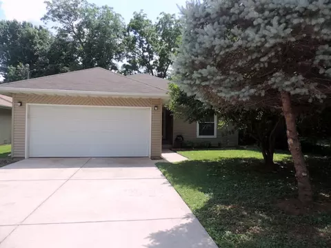 1720 S Robberson Ave, Springfield, MO 65807 photo 1