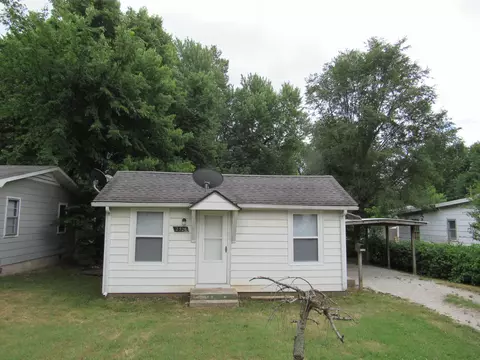 2528 W Monroe St, Springfield, MO 65802 photo 1