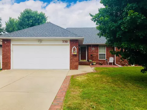770 S Troy Ave, Springfield, MO 65802 photo 1