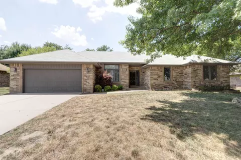 409 Yosemite Dr, Nixa, MO 65714 photo 1