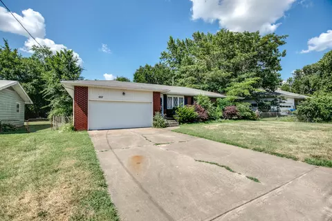 607 E Silsby St, Springfield, MO 65807 photo 1