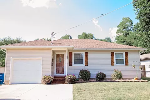 2139 W Water St, Springfield, MO 65802 photo 1