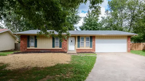 1063 E Guinevere St, Springfield, MO 65807 photo 1