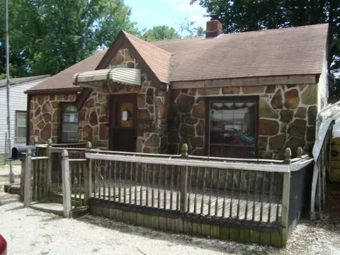 1834 E Monroe Ter, Springfield, MO 65802 photo 1