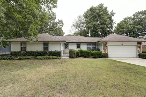 3754 N Broadway Ave, Springfield, MO 65803 photo 1