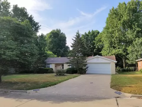 2464 Edgewood St E, Springfield, MO 65804 photo 1