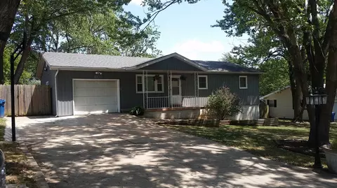 804 S 6th Ave, Ozark, MO 65721 photo 1