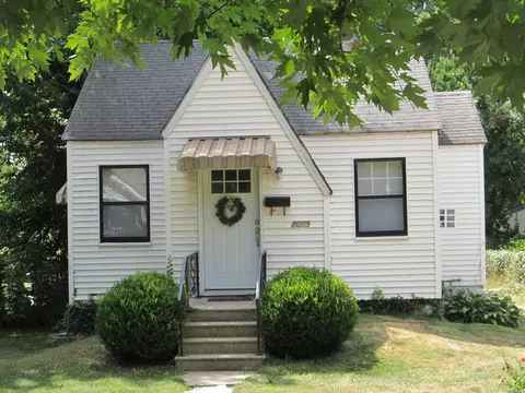 2015 N Johnston Ave, Springfield, MO 65803 photo 1