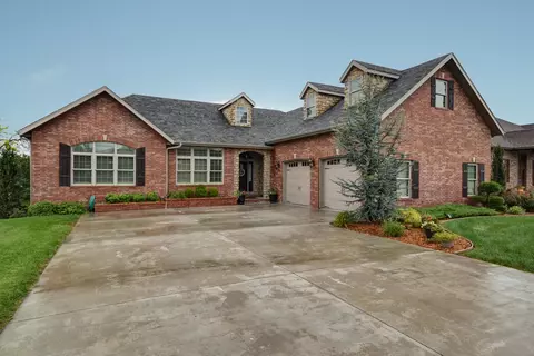 3220 S Juniper Ave, Springfield, MO 65804 photo 1