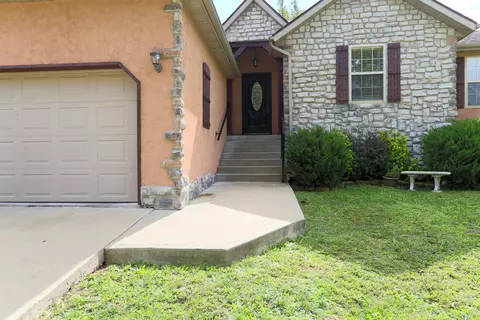 1302 E Lark St, Ozark, MO 65721 photo 1